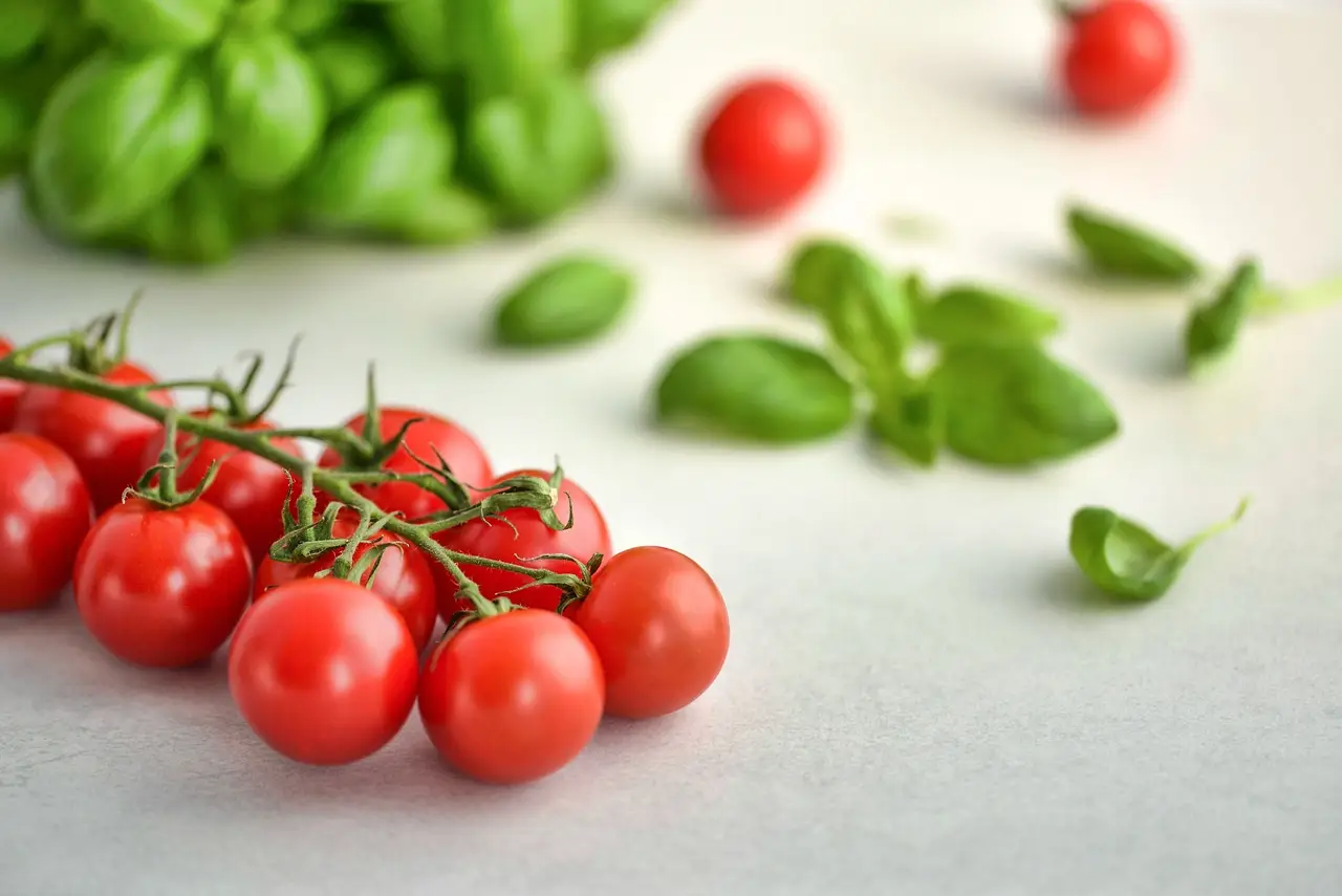 Cosa mettere alla base dei pomodori per un raccolto abbondante fino a novembre Immagine selezionata