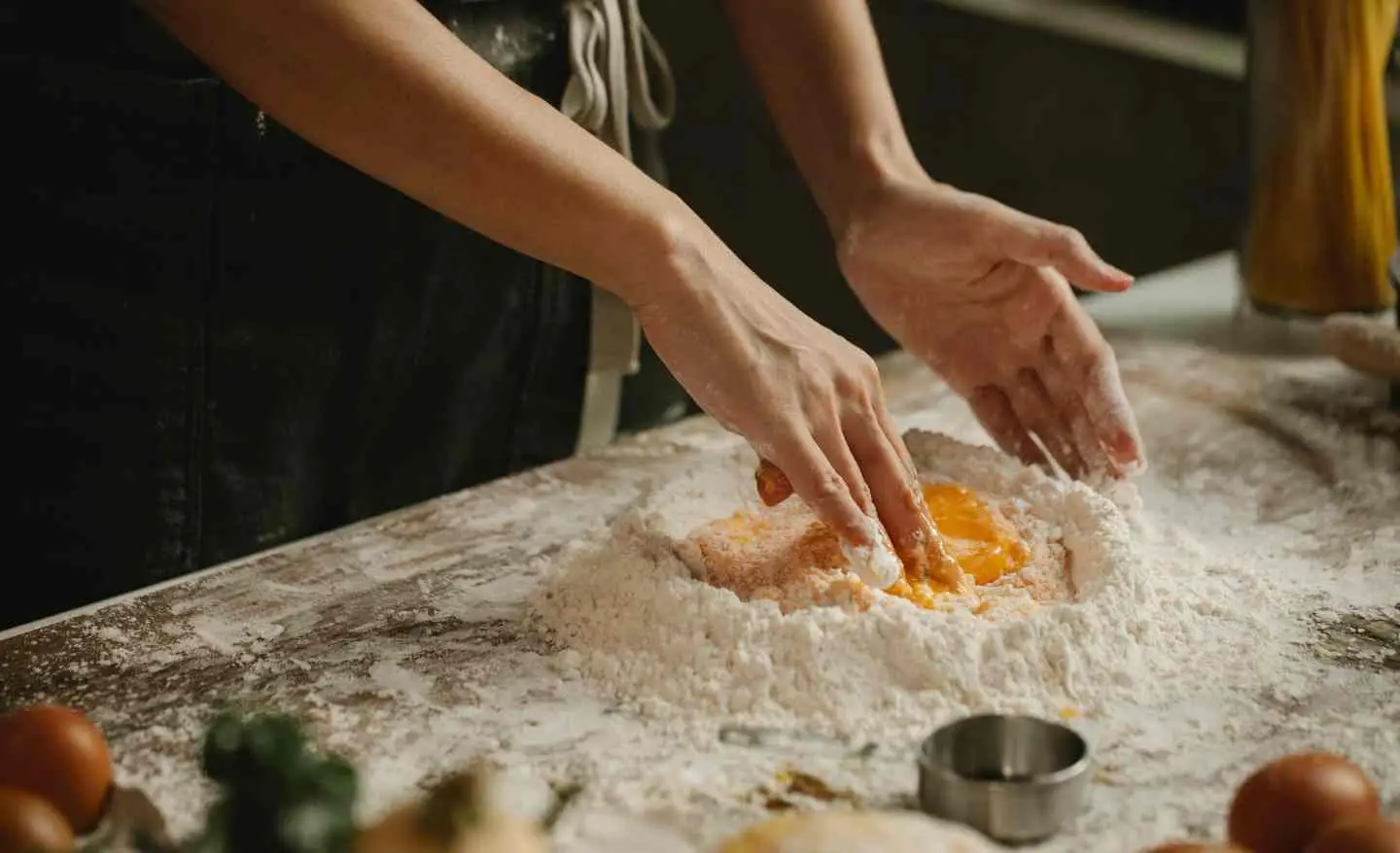 Come preparare la torta capibara virale su TikTok con il ripieno di arachidi e cioccolato Immagine selezionata